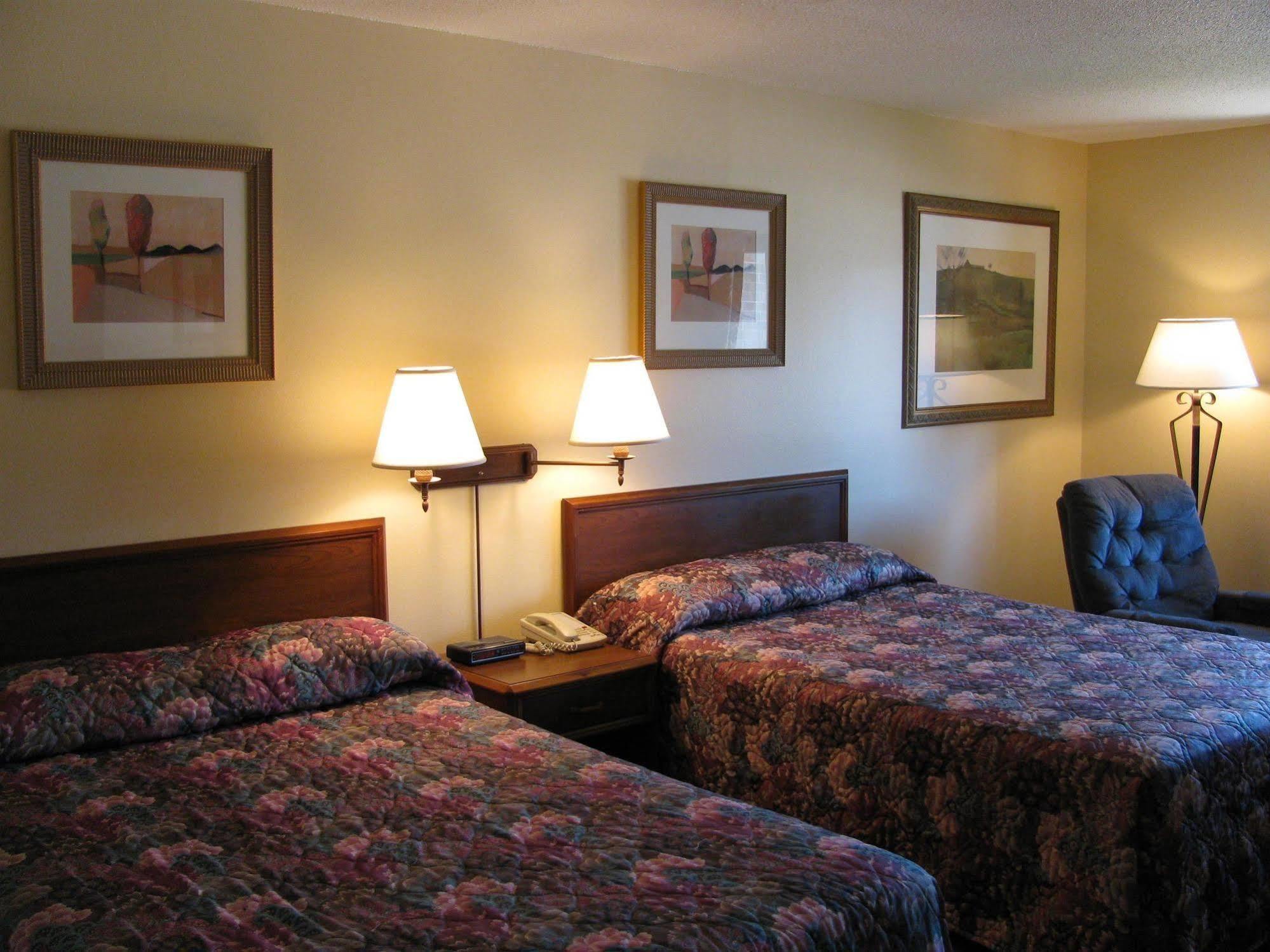 America Best Value Inn Webster City Екстериор снимка