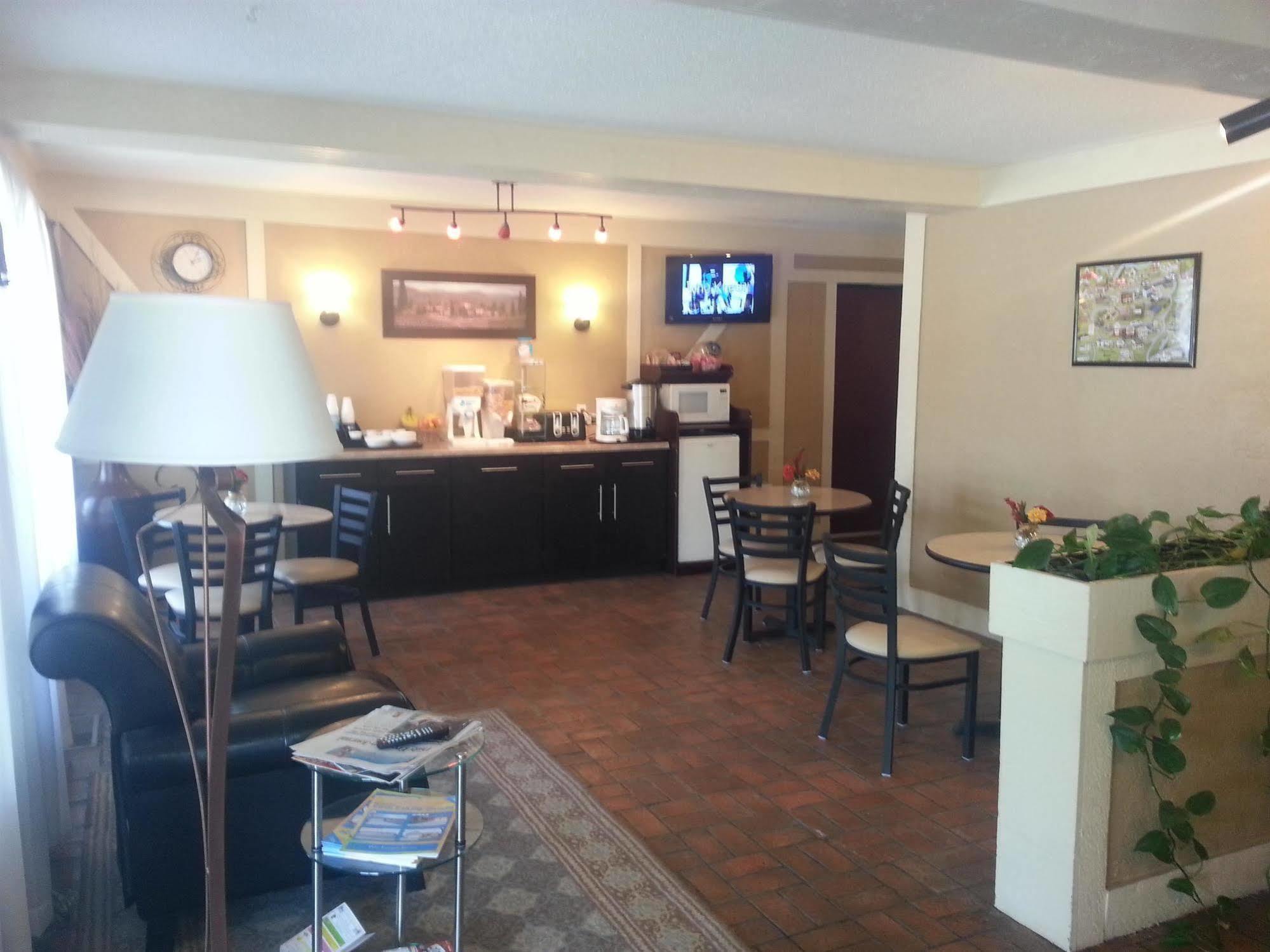America Best Value Inn Webster City Екстериор снимка